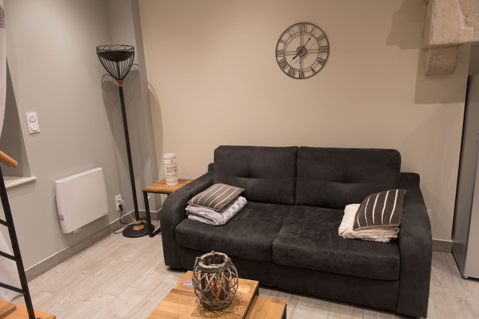 Onofhängeg Studio Meursault 142669