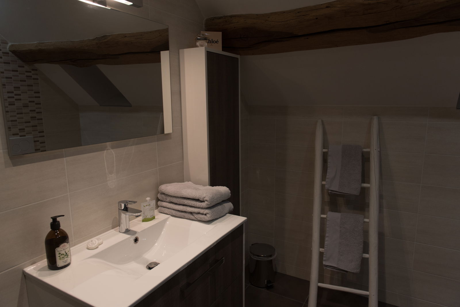 Onofhängeg Studio Meursault 142669