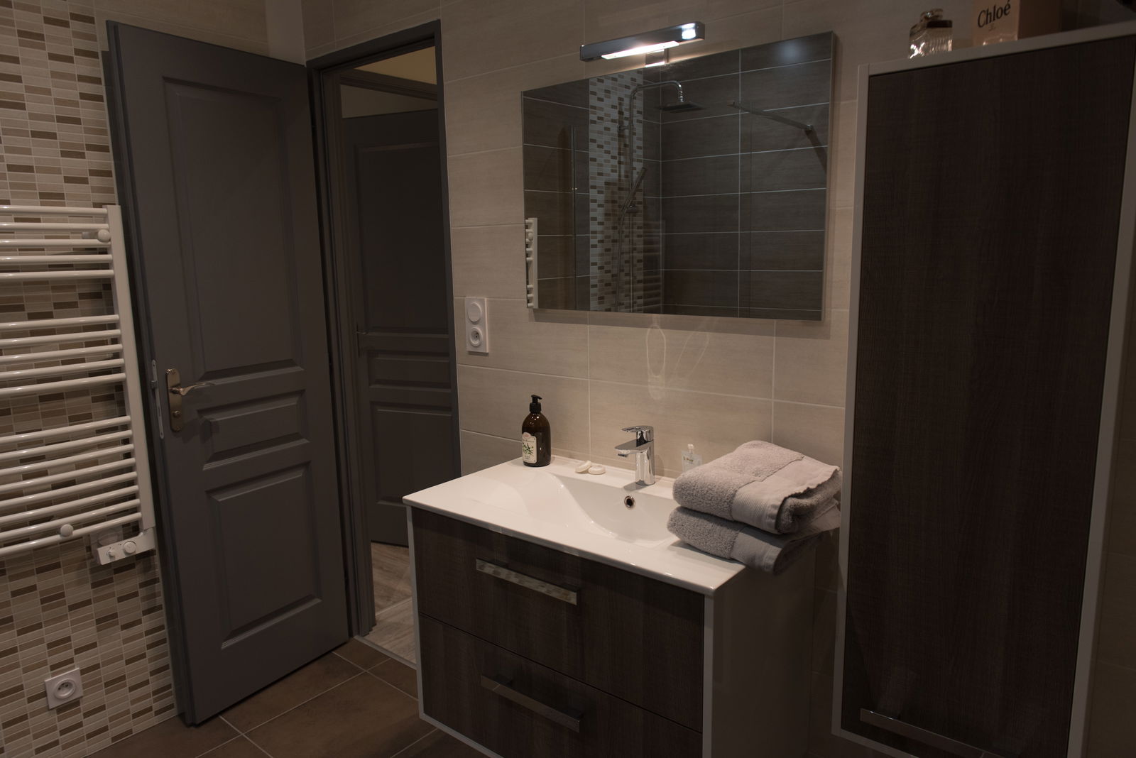 Onofhängeg Studio Meursault 142669