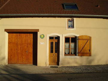 Logement Entier Circourt-Sur-Mouzon 46237-7