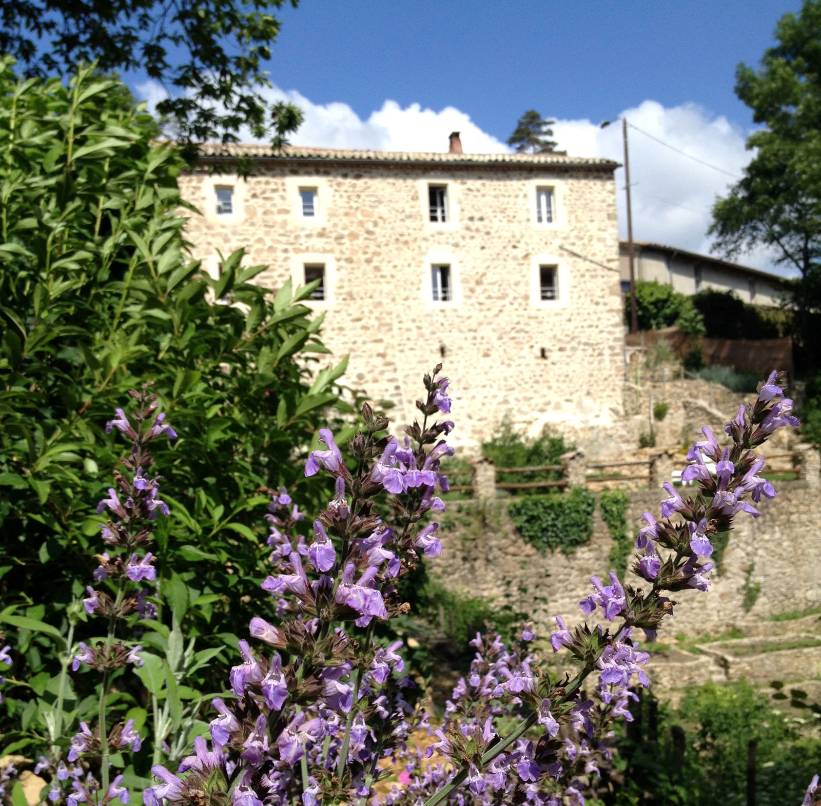 Independent Studio Saint-Julien-du-Gua 179054