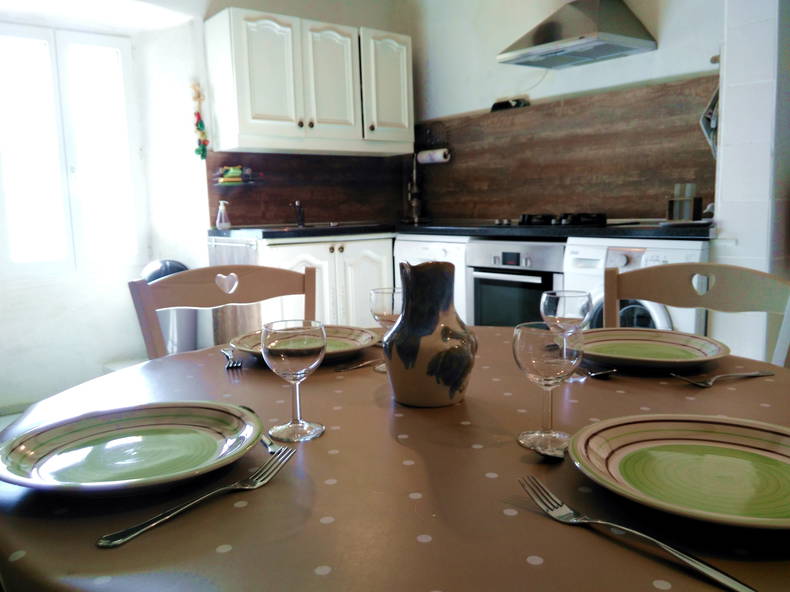 Gehele Woning Saint-Julien-du-Gua 179054-2