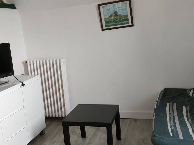 Entire Home Vessey 19090-5