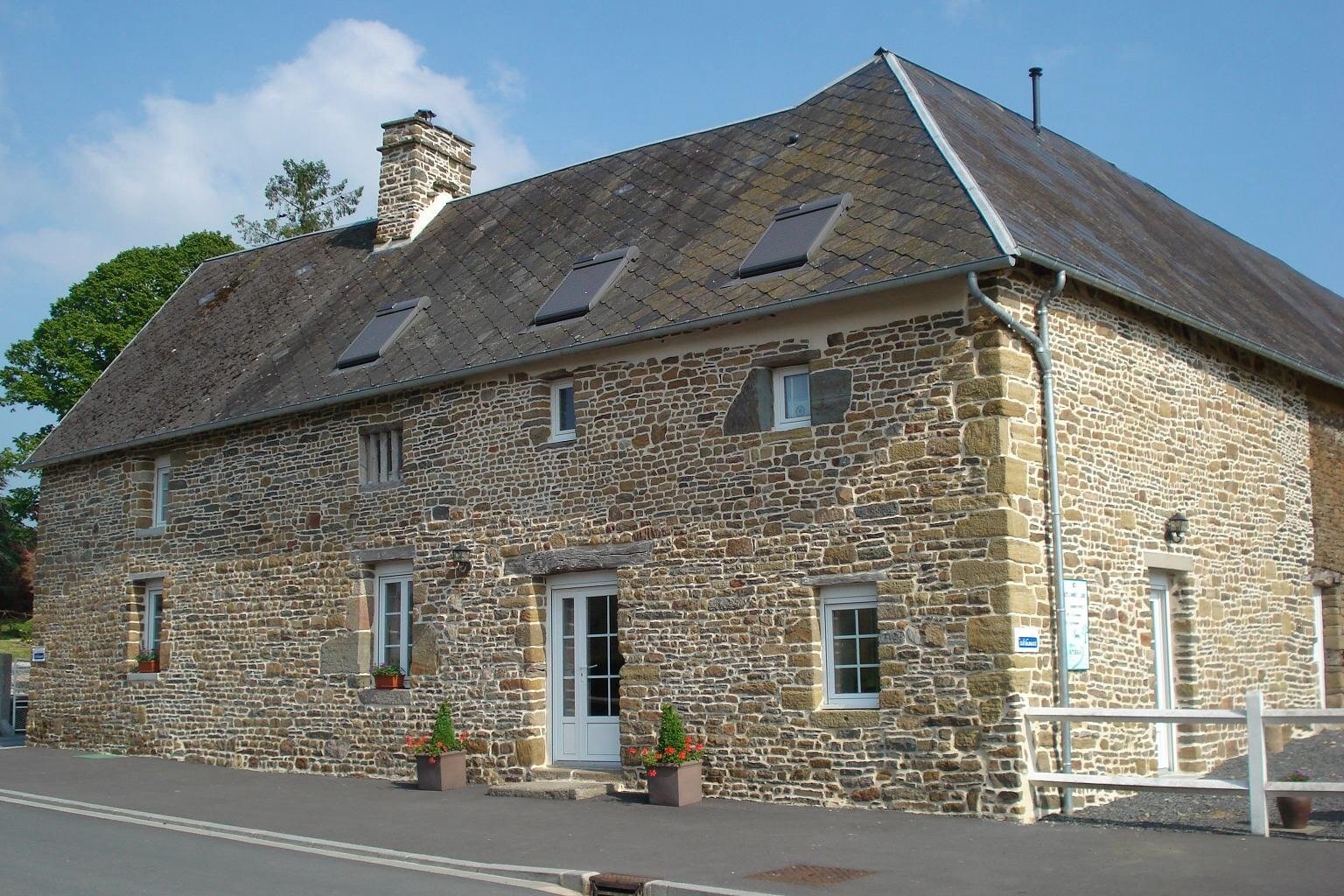 Onofhängeg Studio Sainte-Marie-Outre-l'Eau 64029