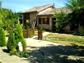 Cottage For Rent In La Jemaye - Dordogne
