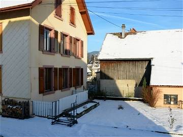 Roomlala | Gîte À Louer Chez Les Boillat-Néris