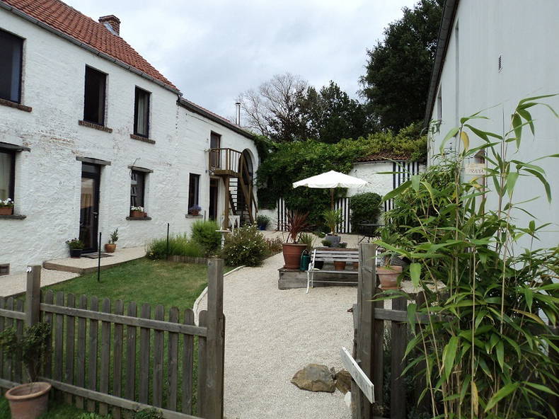 Entire Home Ittre 105414-2