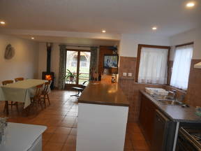 Gite by the fire with enclosed garden
