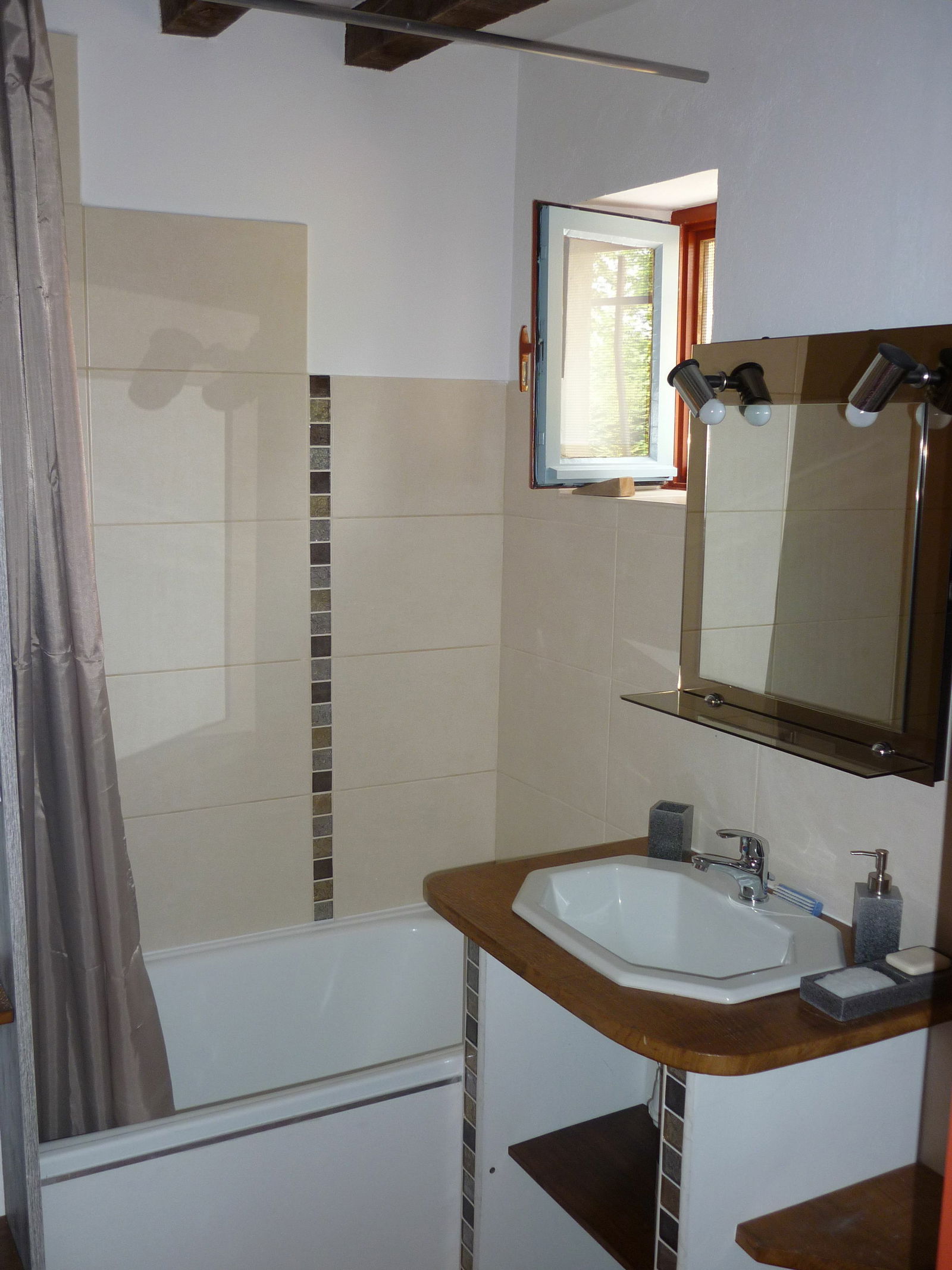 Onofhängeg Studio Saint-Denis-sur-Huisne 46280