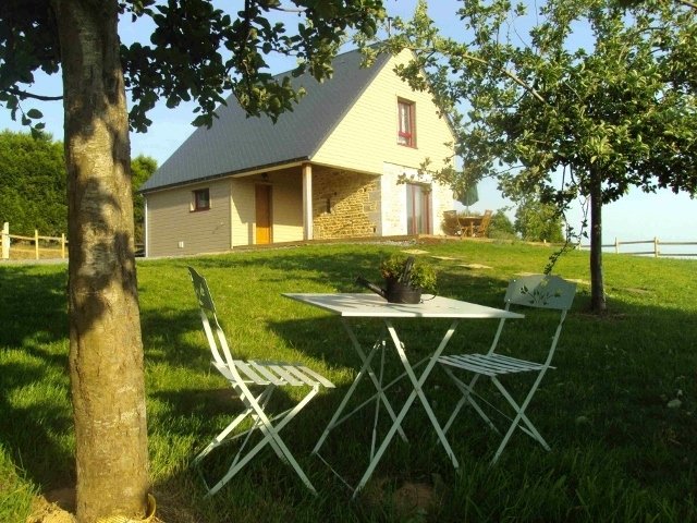 Itsenäinen Studio Isigny-le-Buat 37745