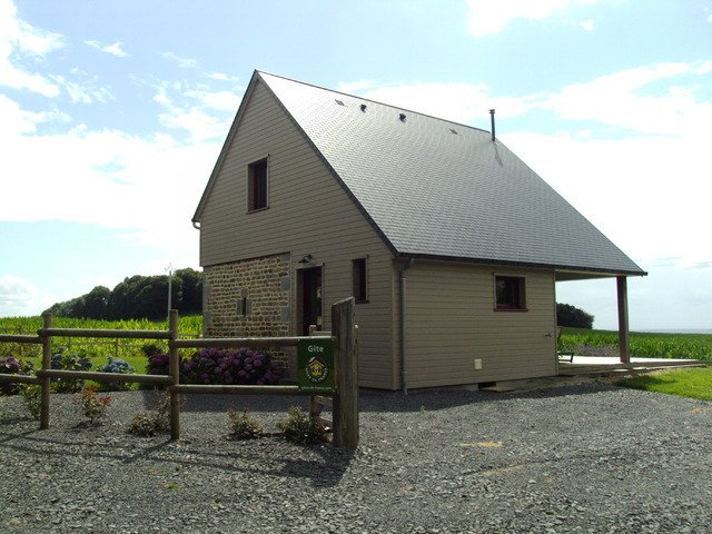 Itsenäinen Studio Isigny-le-Buat 37745