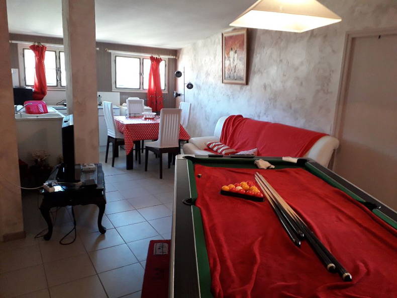 Kolokation Moulis 527589-3