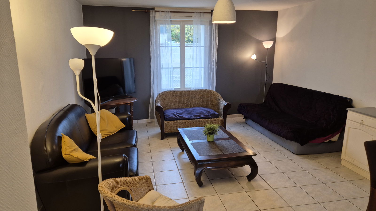 Entire Home Château-Thierry 483907