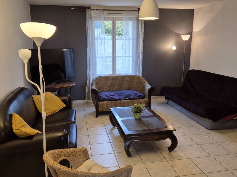 Entire Home Château-Thierry 483907-1