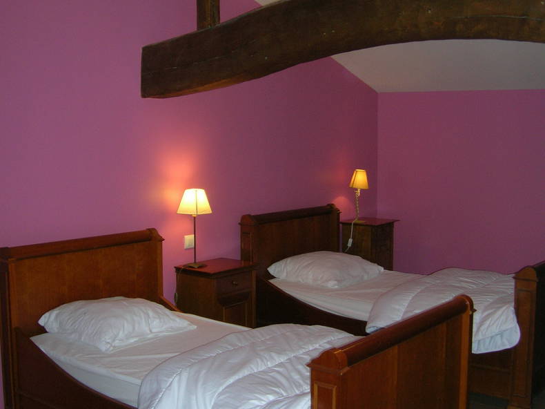 Hele Huis Saint-Amand-sur-Fion 122232-4