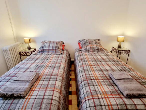 Hela Huset Chevregny 258503-5