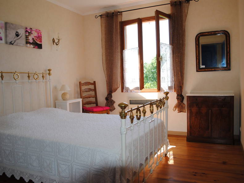 Entire Home Auzas 97020-1