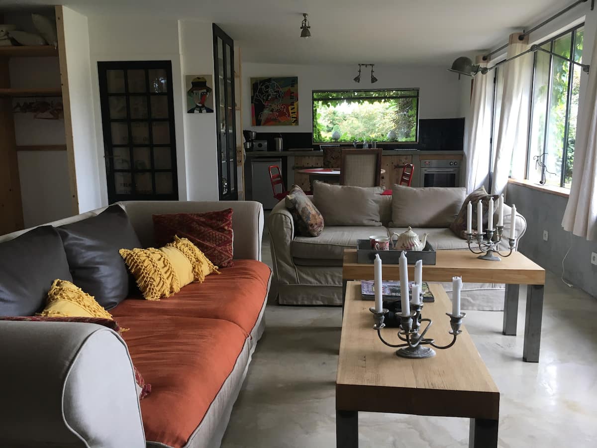 Onofhängeg Studio Lorris 45377