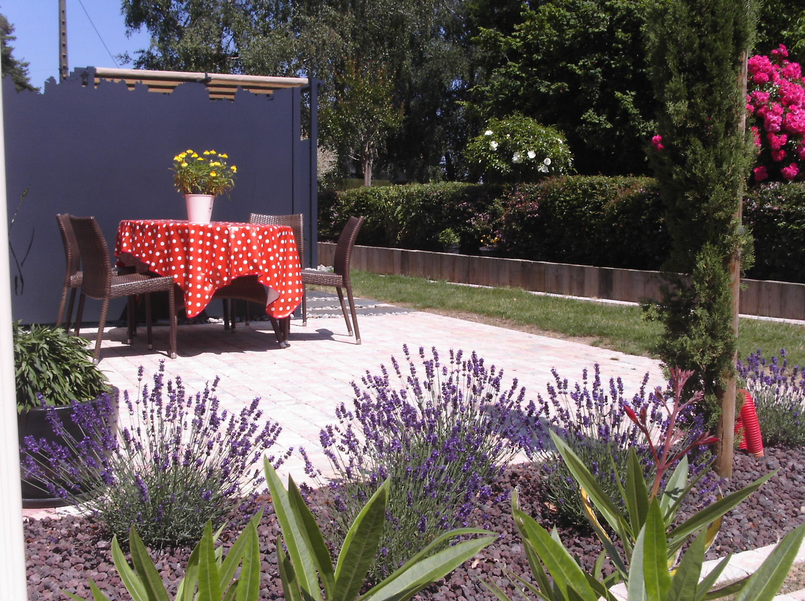 Onofhängeg Studio Mouchamps 165487