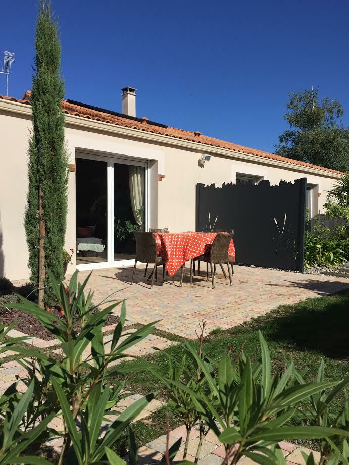 Onofhängeg Studio Mouchamps 165487