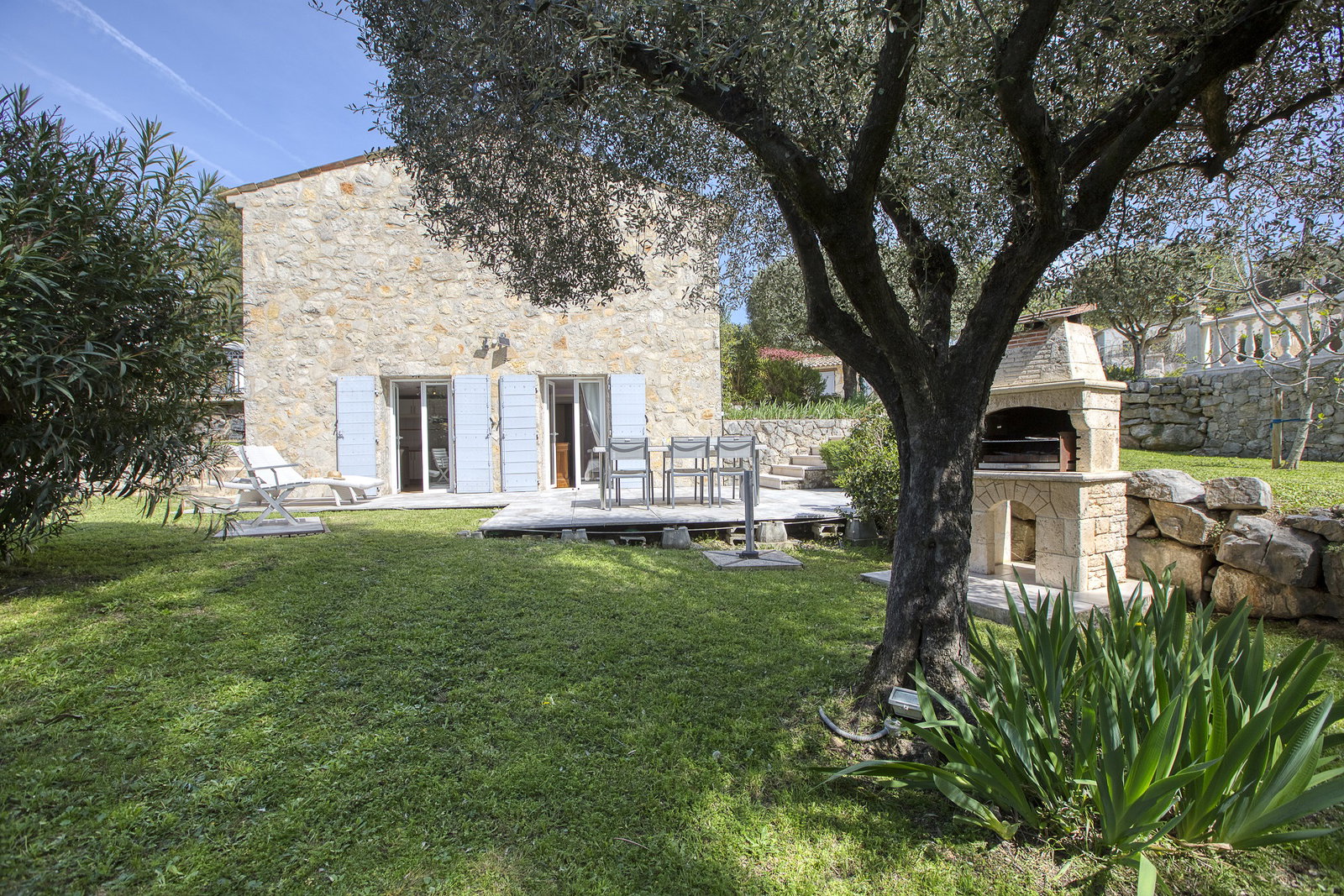 Hela Huset Peymeinade 219847