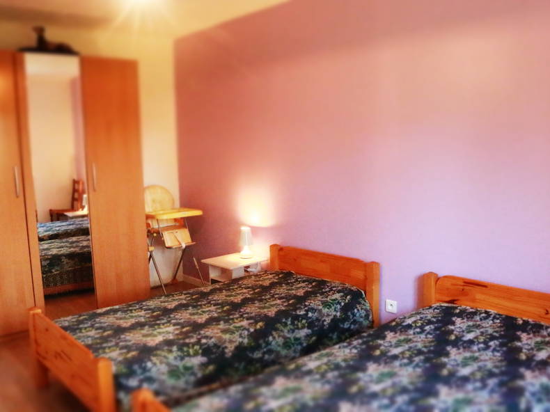 Entire Home Montauban 70411-5