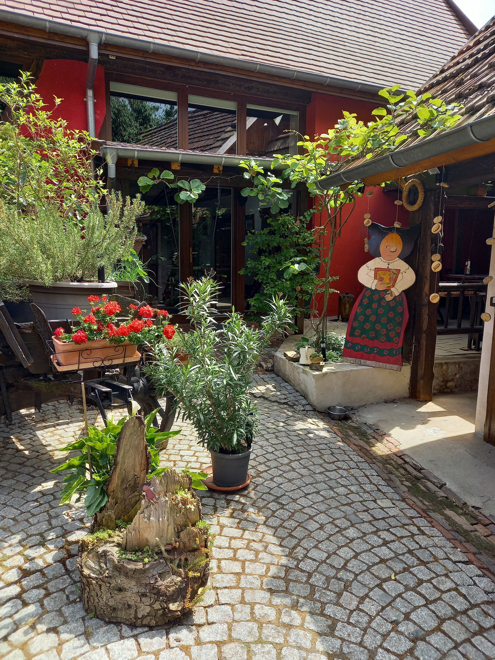 Independent Studio Olwisheim 154539