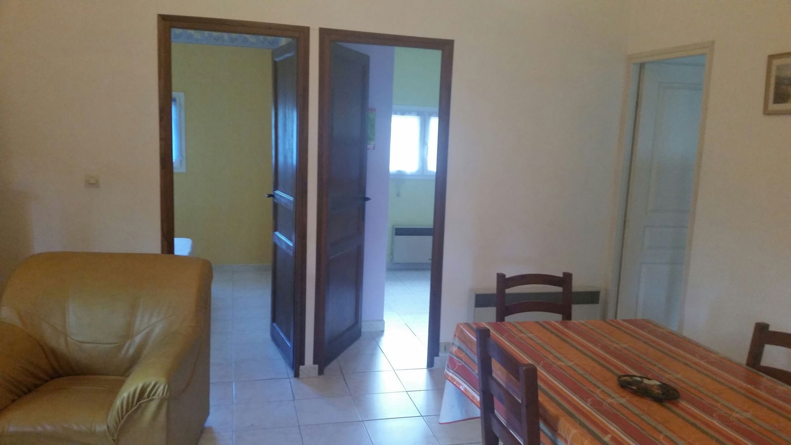 Hospedagem Em Casa De Família Saint-Cannat 103207