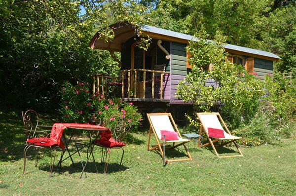 Itsenäinen Studio Roche-Saint-Secret-Béconne 197905