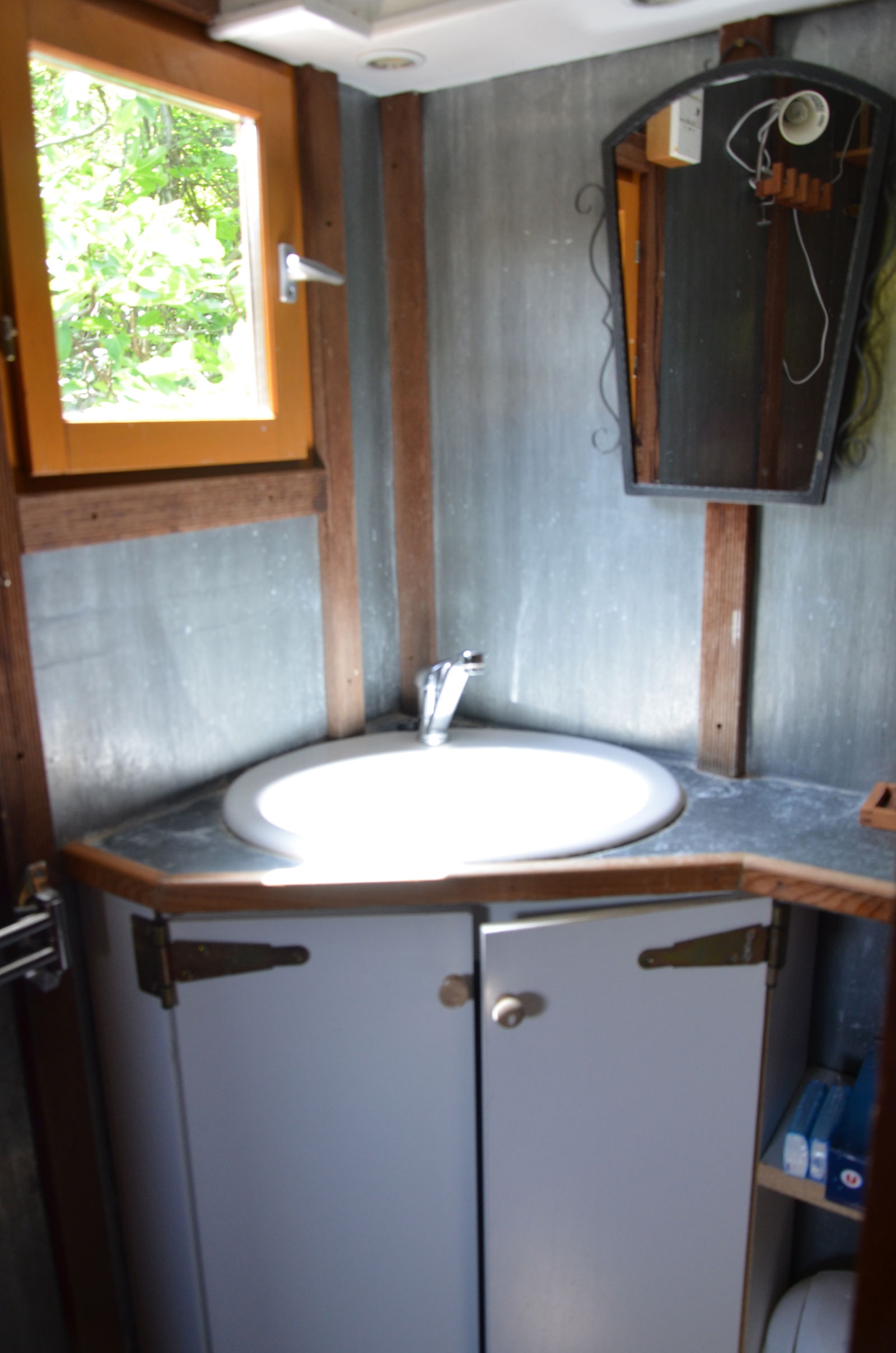 Itsenäinen Studio Roche-Saint-Secret-Béconne 197905