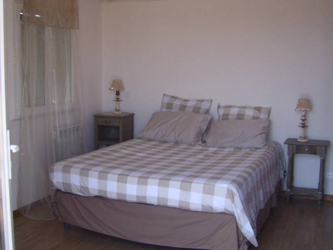 Entire Home Montsoué 45464-1