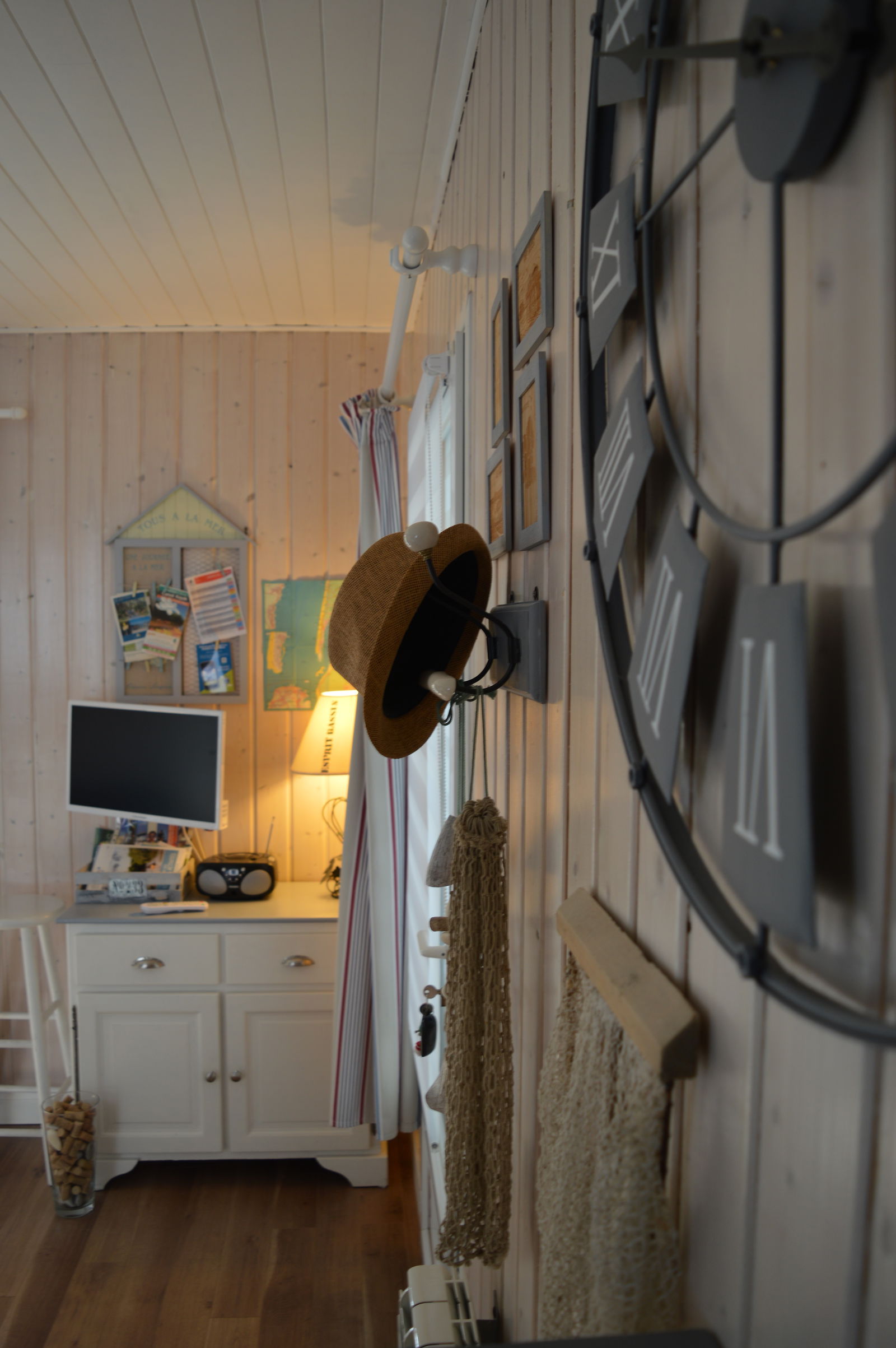 Oberoende Studio Lanton 10724