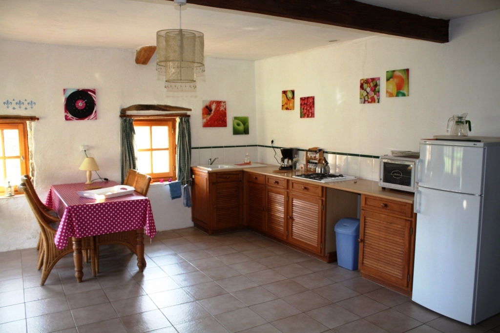 Unabhängiges Studio Roquecor 98840