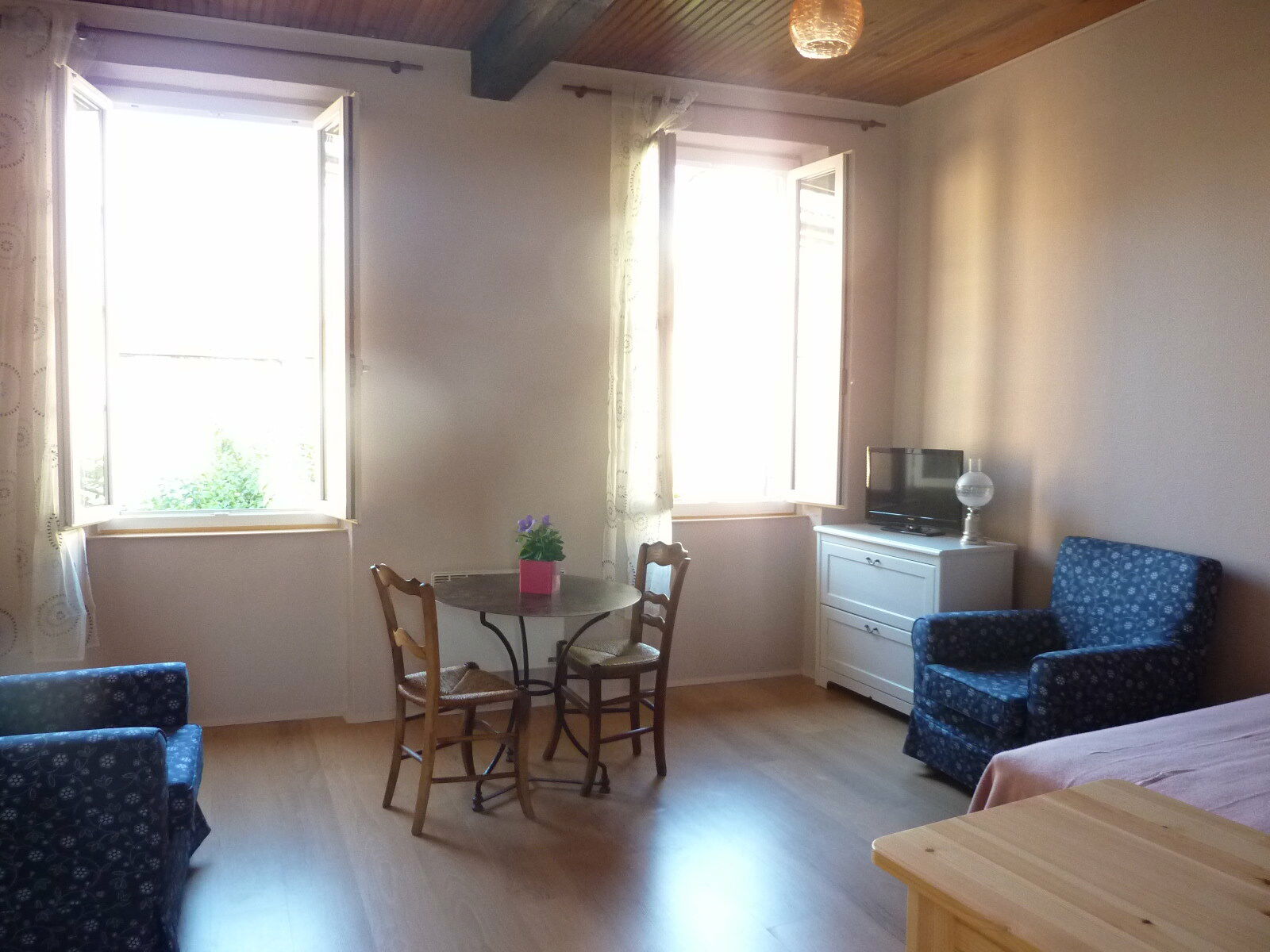 Onafhankelijke Studio Albi 97003