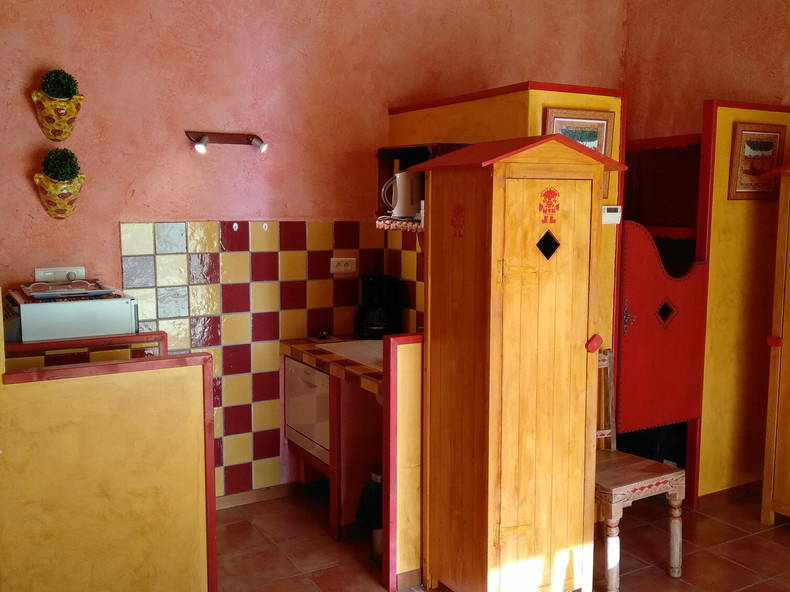 Entire Home Alès 83076-4