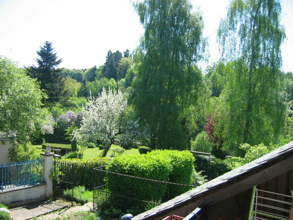 Onofhängeg Studio Avèze 64095