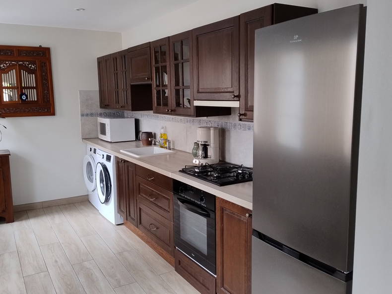 Entire Home Crouy 661460-5