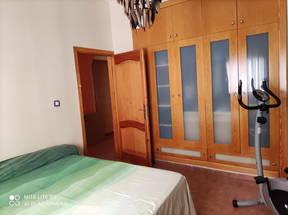 Large room in chalet next to UCAM, 16 square meters