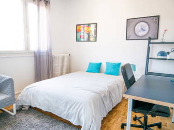 Roomlala | Gran Sala Cálida – 15m² - TO8