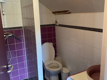 Logement entier à louer à Saint-Lambert - photo 6 : salle de bain-6