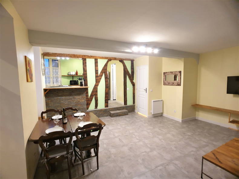 Entire Home Pont-sur-Yonne 253589-1