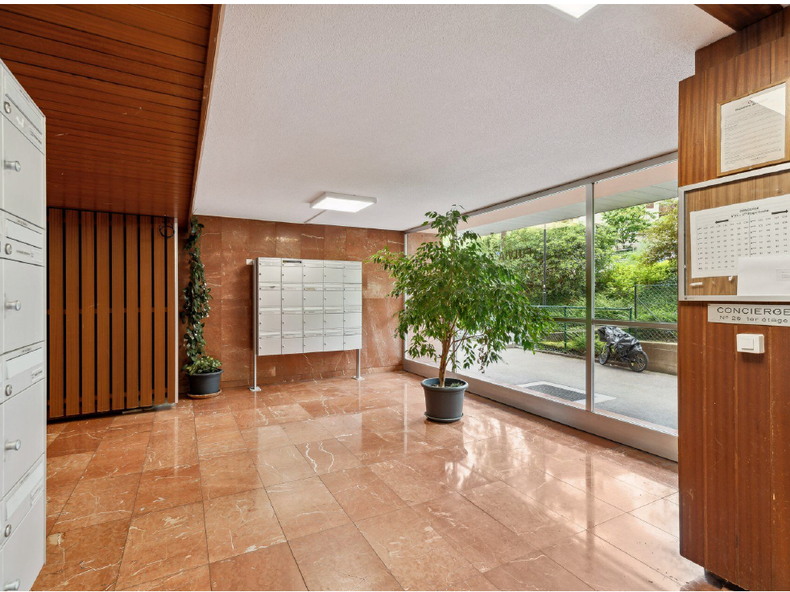 Entire Home Montreux 500281-2