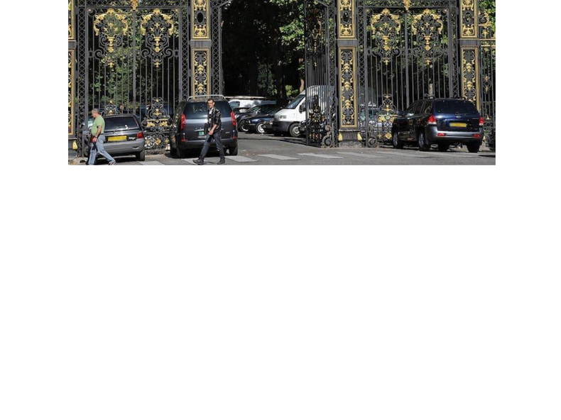 Entire Home Paris 236372-3