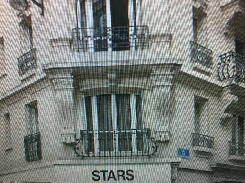 Entire Home Paris 236372-5