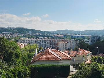 Roomlala | Grand Studio De 60 M² Avec Terrasse