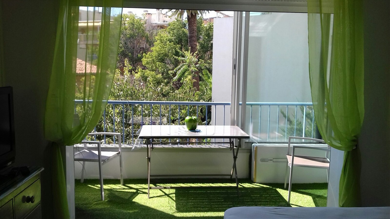 Independent Studio Antibes 245815
