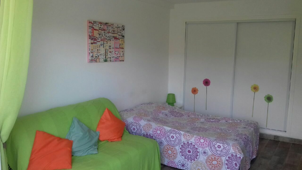 Independent Studio Antibes 245815