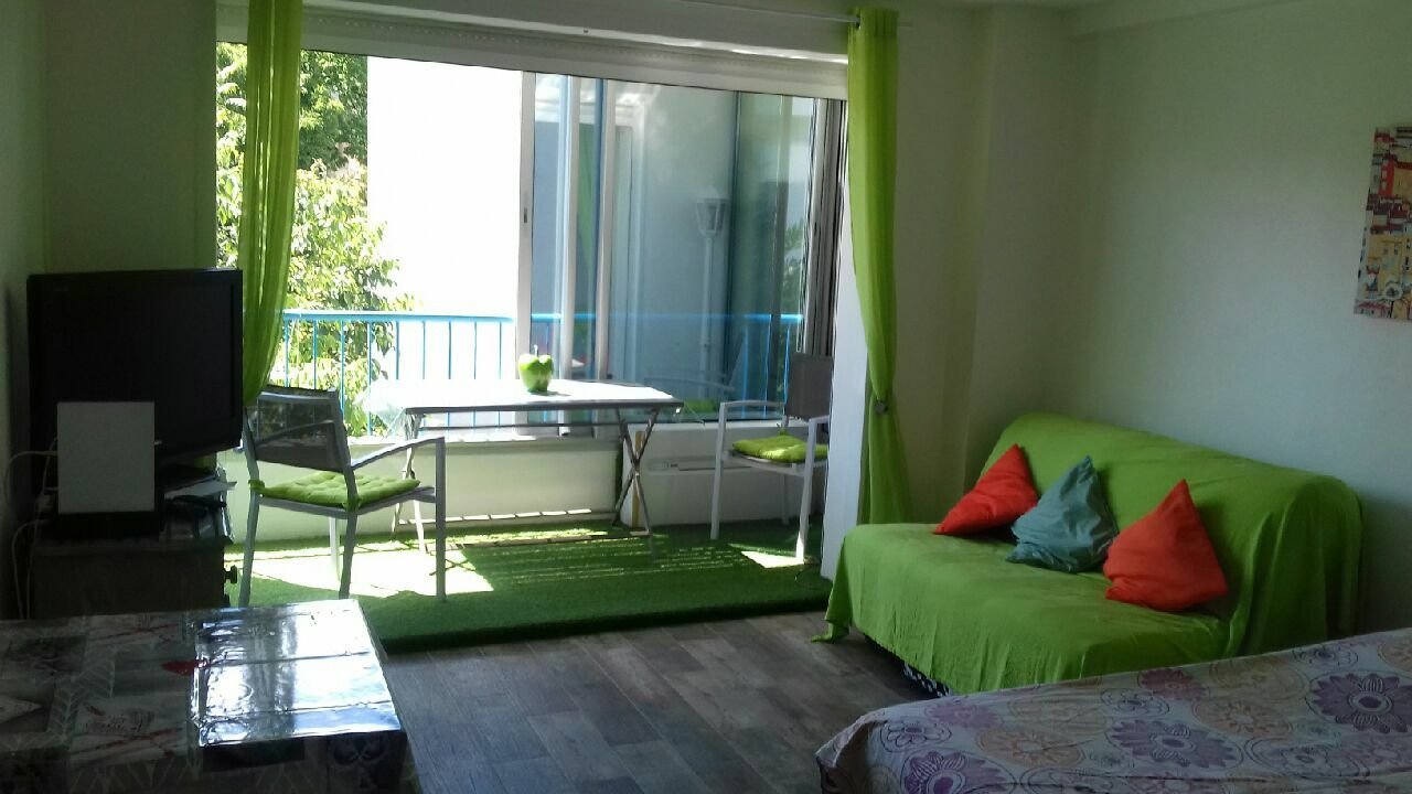 Independent Studio Antibes 245815