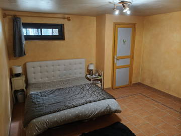 Entire Home Lahonce 663004-8