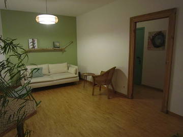 Roomlala | Grande apartamento para alugar no centro de Bruxelas